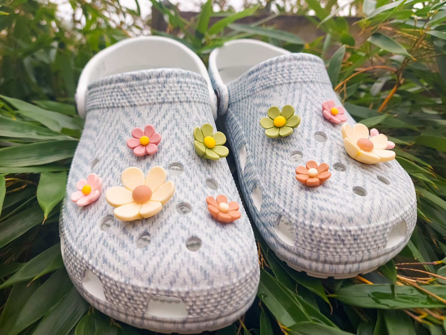 Fall Flowers Clog Charm 10pc Set