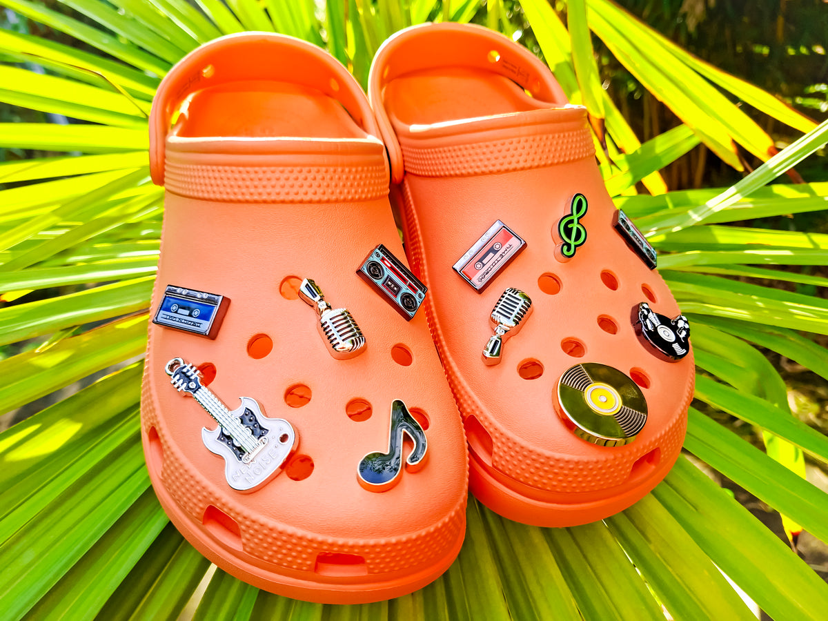 Musik-Clog-Anhänger 11er Set
