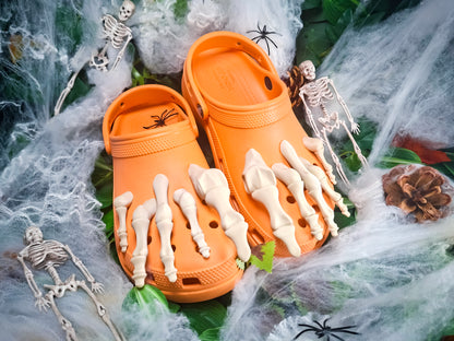 Skelett-Zehen-Clog Anhänger 5er Set