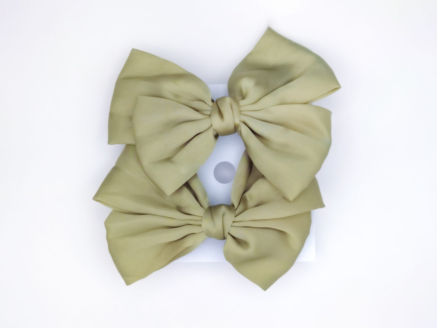 Satin Bow Clog Charms Set