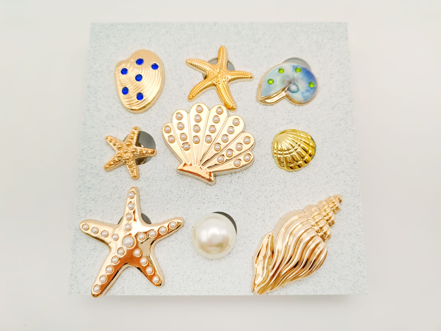 Gold Coastal Clog Charms 16pc Set