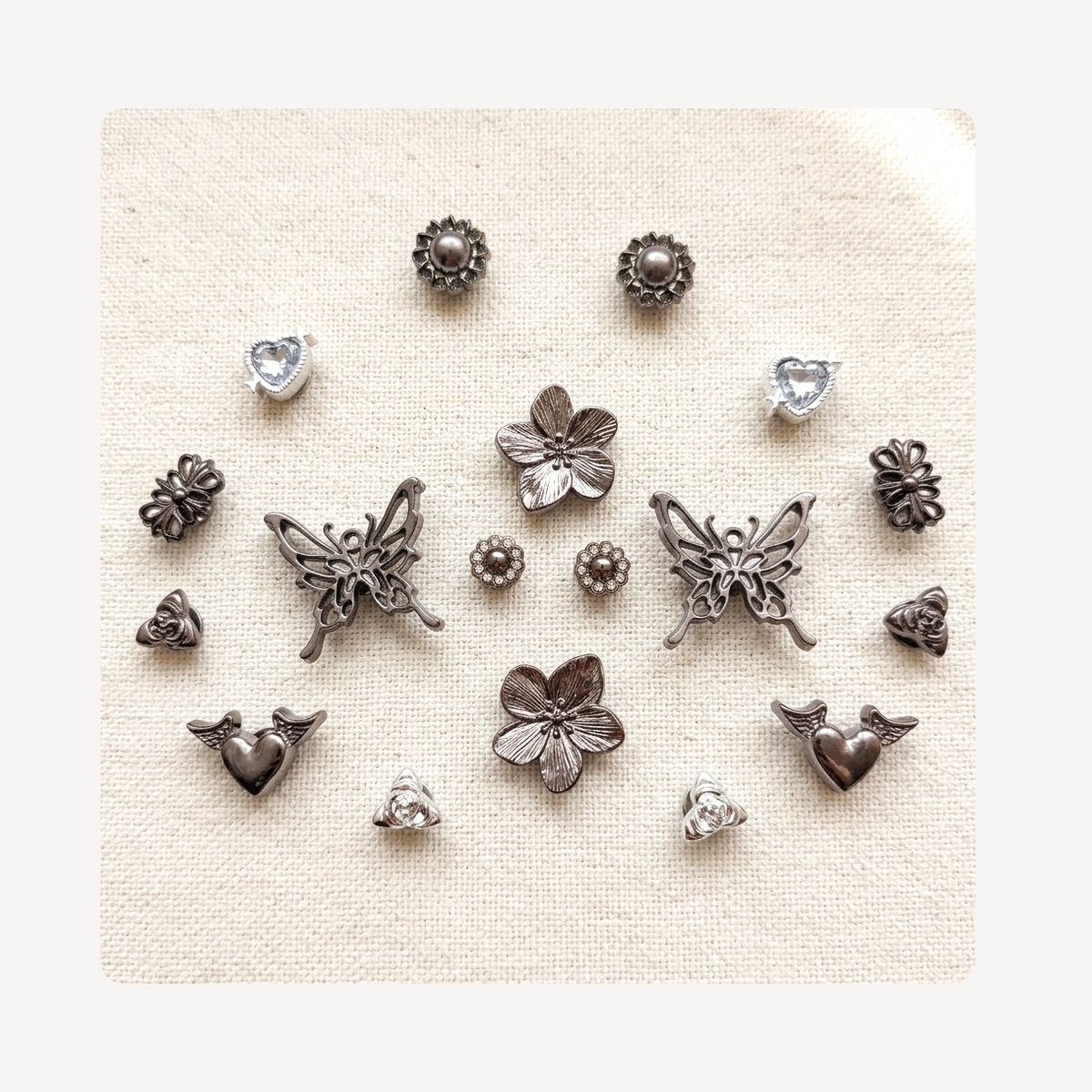Black & Silver Clog Charm 18pc Set