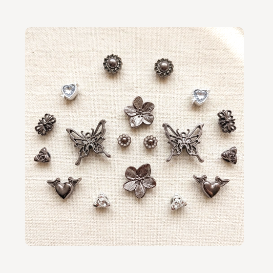 Black & Silver Clog Charm 18pc Set